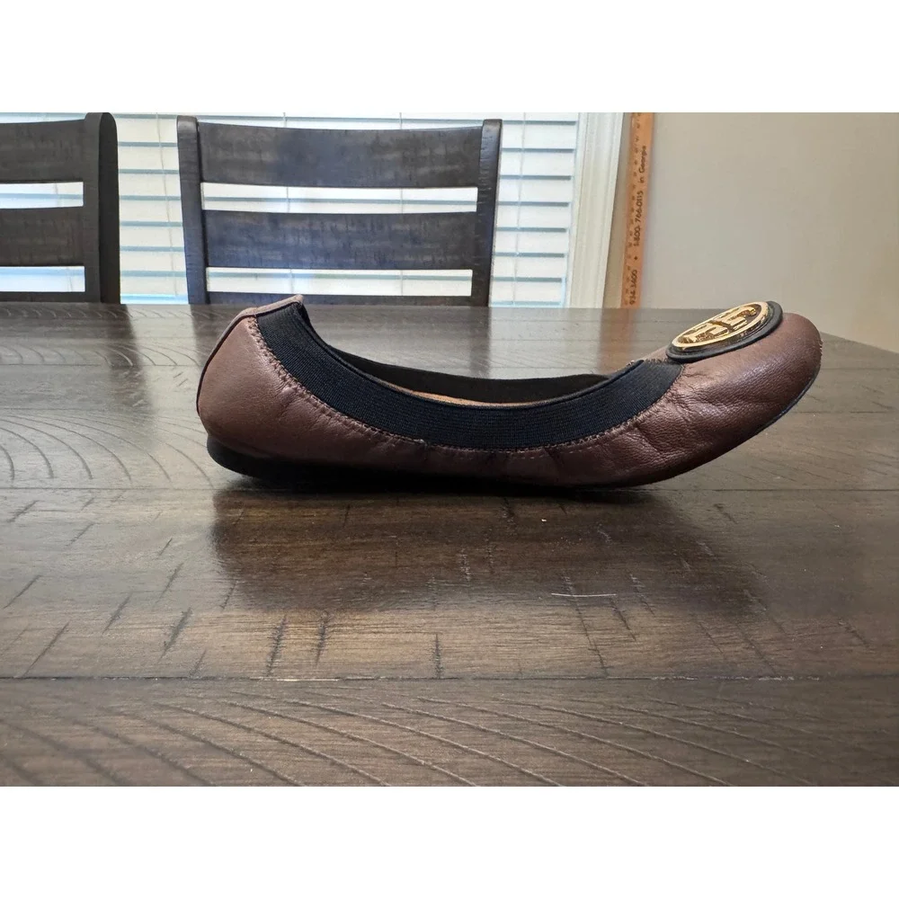 Tory Burch Caroline 2 Leather Ballet Flats Java Brown Black Size 6 Gold Logo